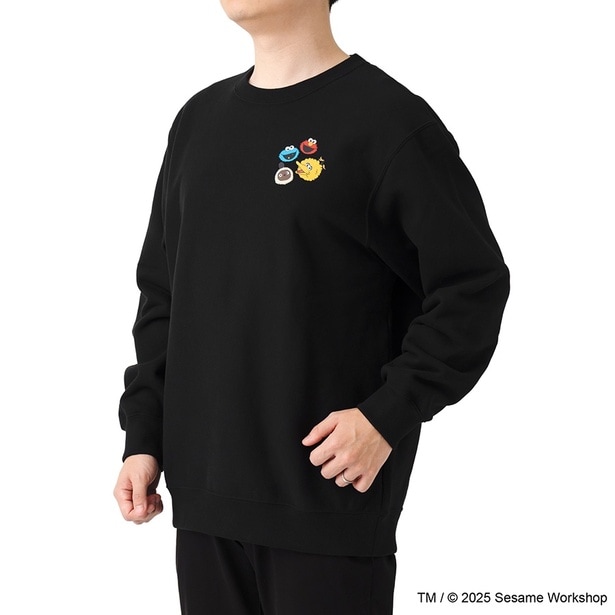 「SESAME STREET meets LOVOT スウェットプルオーバー(ヒト用)」(1万2980円)