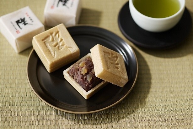 「謹製栗最中『隈』」