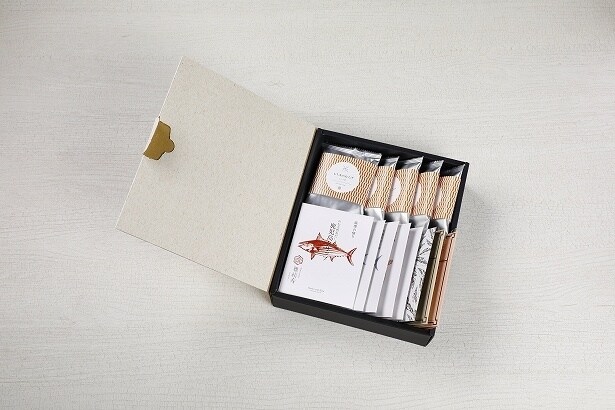 「のむ天然おだし 【雅】みやび」