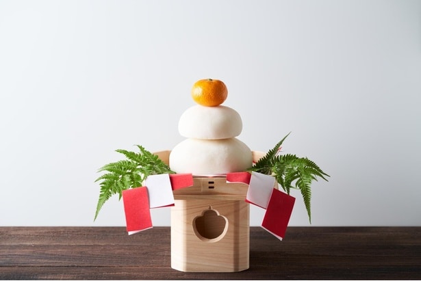 鏡餅は神棚に置くのが一般的だが、床の間や玄関でもOK