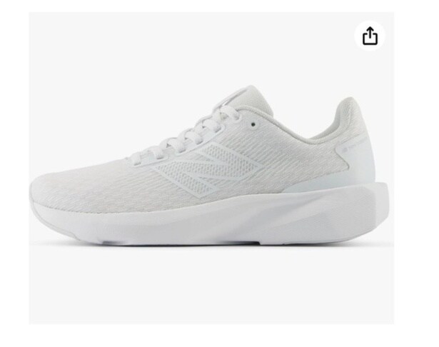 軽くて、足下が安定する。毎日にフィットするマルチモデル。【ニューバランス】のスニーカーがAmazonに登場中‼