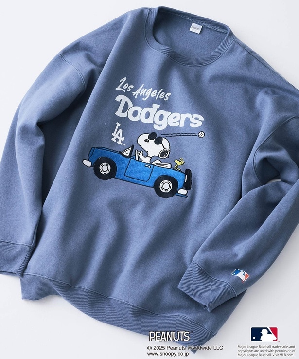 「裏起毛トレーナー(ブルー/ロサンゼルス・ドジャース)」(大人用7689円、キッズ5280円)