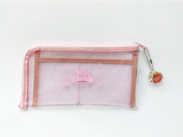 「メッシュクリアポーチ」(1320円)