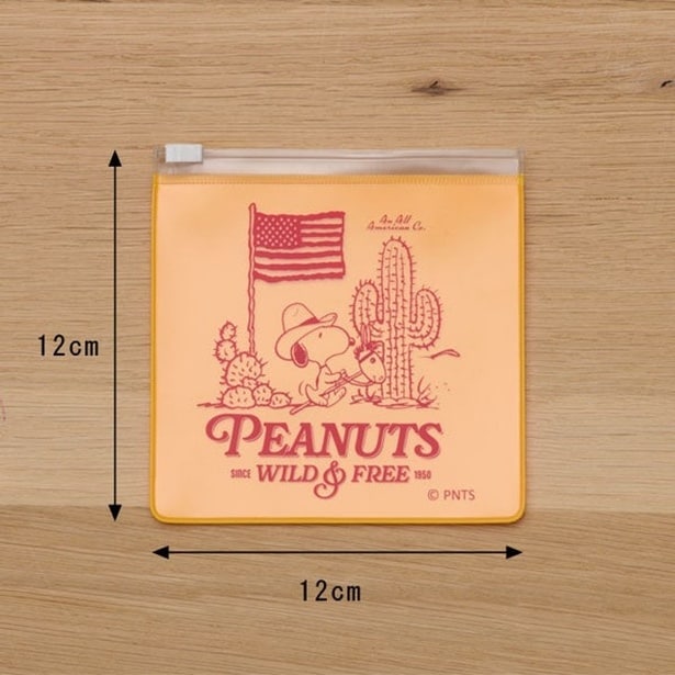 午年限定！カウボーイスヌーピーのフラットポーチ