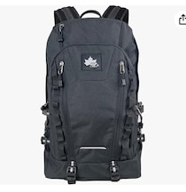 快適な背負い心地と大容量収納。通学・通勤を支える【ロゴスパーク】のリュックがAmazonに登場中‼