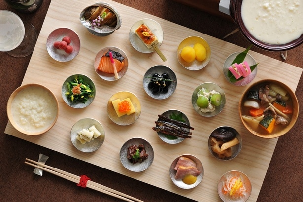 豊かな自然の恵みと縁起の良い食材を使用した「開運朝食」