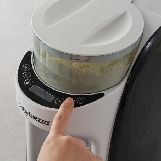 【写真】ボタン一つで簡単調乳！その時間わずか7秒程度