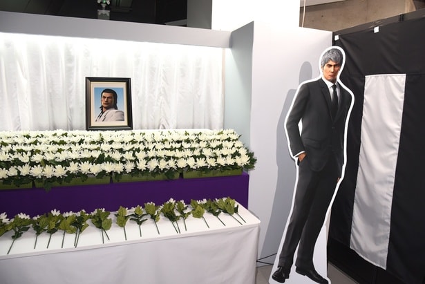 錦山彰のほか、別日では郷田龍司や峯義孝の葬儀も行われた