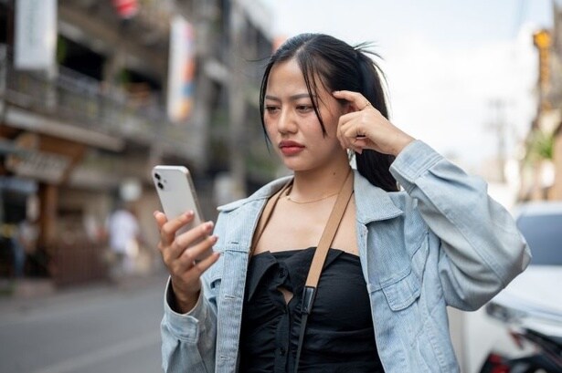 旅先によっては圏外の場所も。電波が途切れても慌てないよう備えておこう