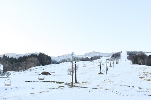 長野県「戸狩温泉スキー場」がリニューアルオープン！日本最長のモーグルバーンや「焼肉ジャンボ」プロデュース店が新登場
