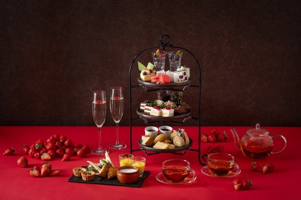 三井ガーデンホテル名古屋プレミア「The Living Room with SKY BAR」のアフタヌーンティー(平日4500円、土日祝4800円)