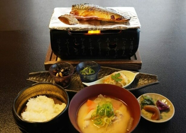 酔月「小浜醤油干し定食」(2530円)