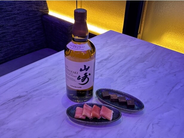 バーで提供されるフードメニュー