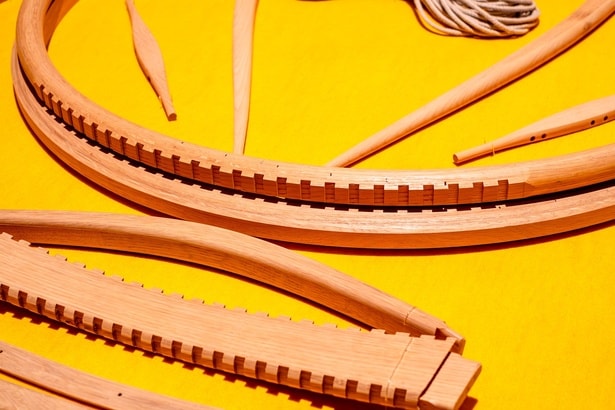 展示用のパーツなどからも、考え抜かれたデザインの美しさを知ることができる(写真は、「サークルチェア PP130」の一部)