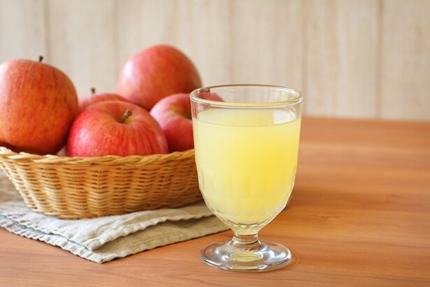 摘果りんごをつかった珍しいりんごジュース