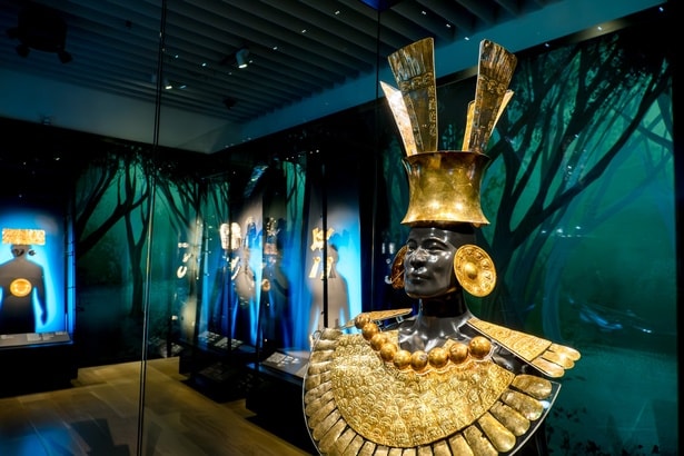 「祖先との出会い」展示風景　「CREVIAマチュピチュ展」会場