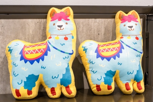 ぬいぐるみ ラマクッション(2750円)