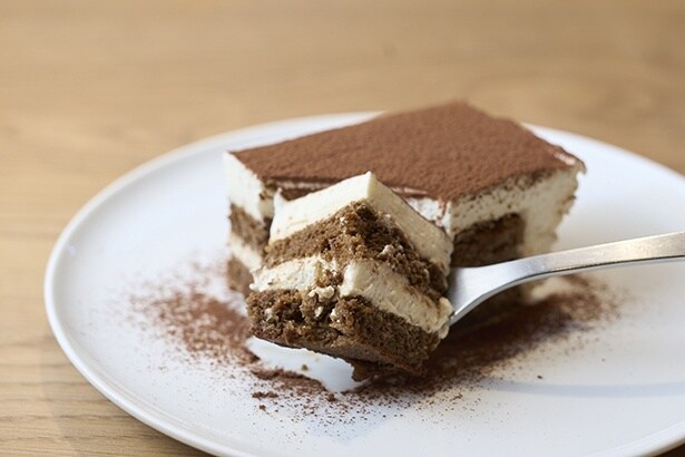 エスプレッソ薫るティラミス(616円)。芳醇な味わいは、カフェロッソ直伝のレシピ