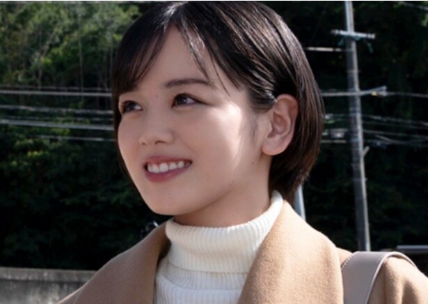 慎太郎の心を癒やす幼馴染の恋人・小笠原千沙役：伊原六花さん