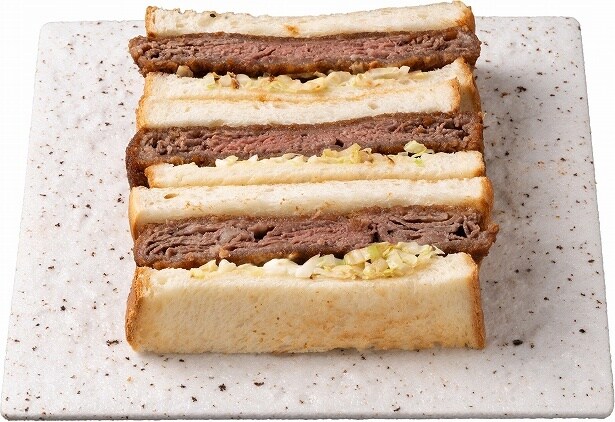 「山形牛切落しかさねかつサンド」