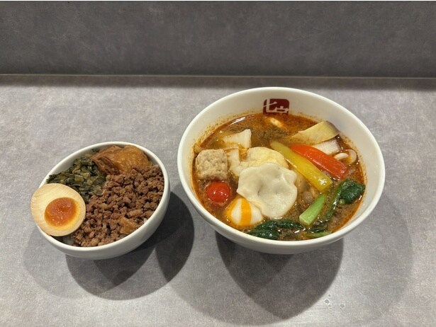 「ミニ魯肉飯(ルーローハン)」(450円)