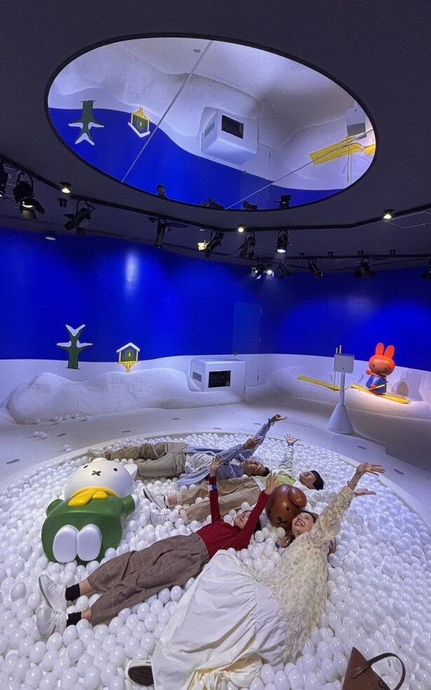 「ミッフィーや仲間たちと一緒に雪遊びをする部屋がとても楽しく、雪の中にいるみたいでした」とゲストは話していた