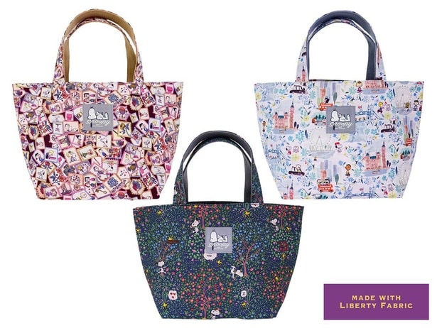 「PEANUTS×リバティ・ファブリックス コラボ ランチトート」(各4840円)※写真左から「スタンプ」「ウッドストック」「ロンドン」