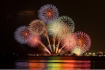 【2025年秋】まだまだ楽しめる秋花火！これから開催される関西の花火大会11選