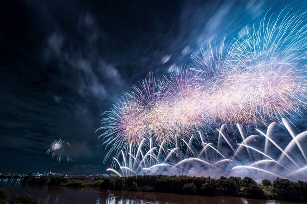 令和7年度  流山花火大会(流山1丁目～3丁目地先江戸川堤)