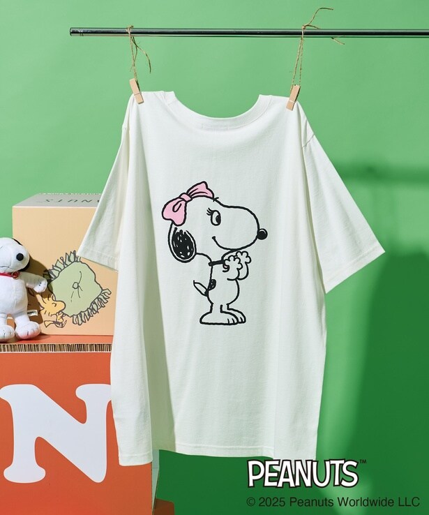 「PEANUTS ペア Tシャツ(ベル/オフホワイト)」(5995円)
