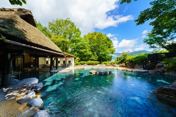 【写真】男性専用露天風呂「御夢想の湯」も約100畳の広さで眺めも抜群！