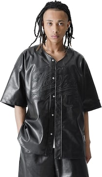 ゆるく着こなす【フブ】半袖Tシャツ｜クルーネックデザインで夏コーデに抜群の相性を発揮、Amazonで販売中！