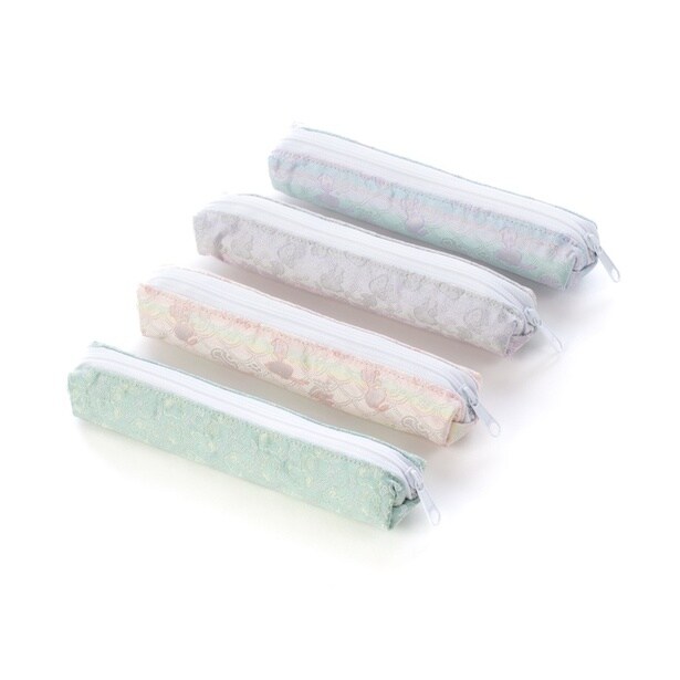 「ペンシルケース」(各3300円)