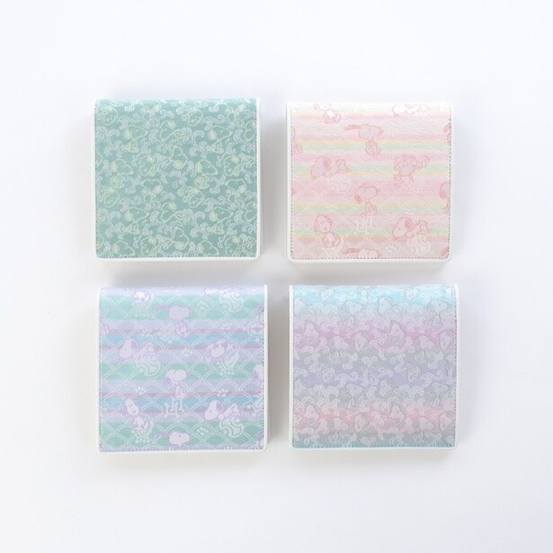 「二折札入」(各1万1000円)