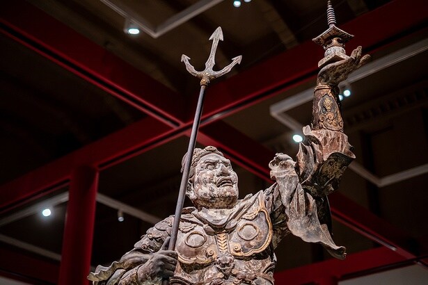 国宝 四天王立像(多聞天)(部分) 鎌倉時代・13世紀 奈良・興福寺蔵 中金堂安置