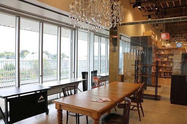 ダ・ヴィンチストアのセミナールームが使えるときは、ここでゆっくり問題を解いてもOK