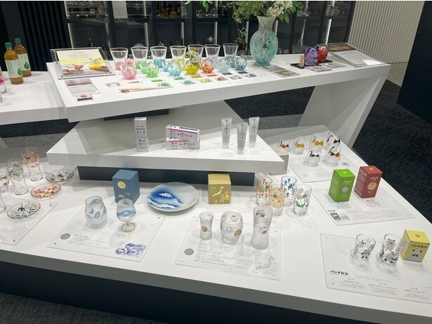 卵殻は多彩なガラス製品の原料に