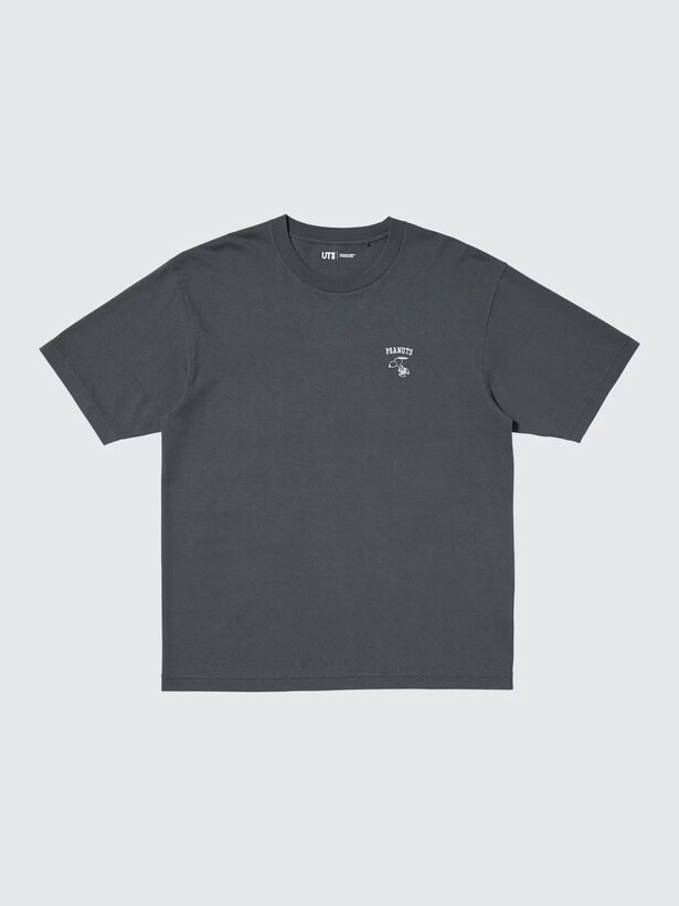 フロントはスヌーピーとロゴの刺しゅうデザイン