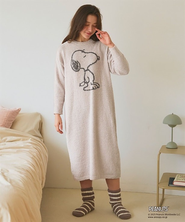 「【PEANUTS/ピーナッツ】SNOOPYもこもこルームウェアワンピース」(7480円)