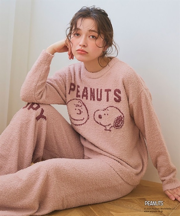 スヌーピーのもこもこルームウエアが「クロスプラス」から登場！好みの組み合わせでコーディネートを楽しんで