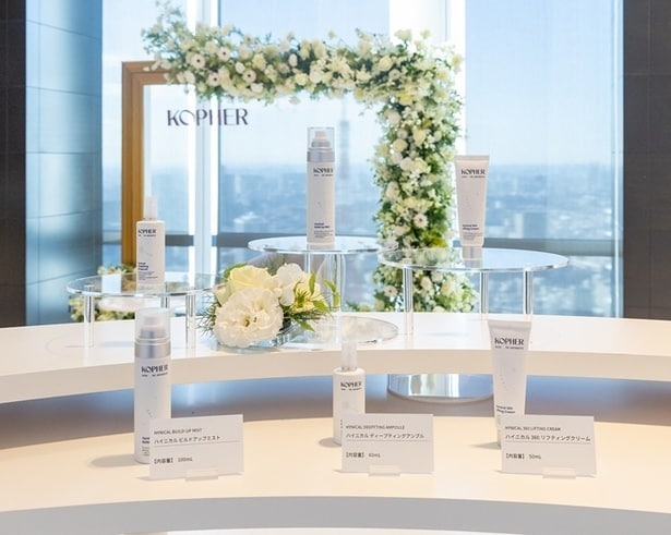 スローエイジングにフォーカスしたHYNICALシリーズ。年齢を重ねても輝きを纏う肌印象に