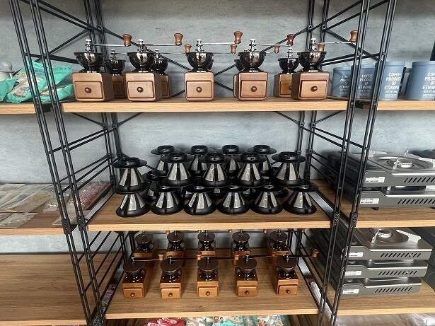 コーヒーミルなども無料で借りることができる