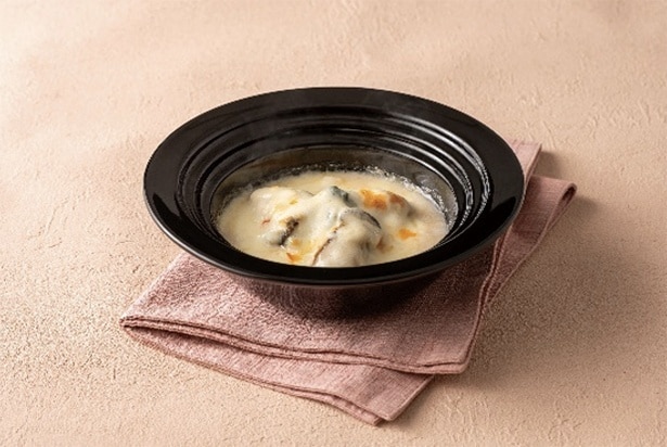 牡蠣と黒米の白味噌チーズ焼き