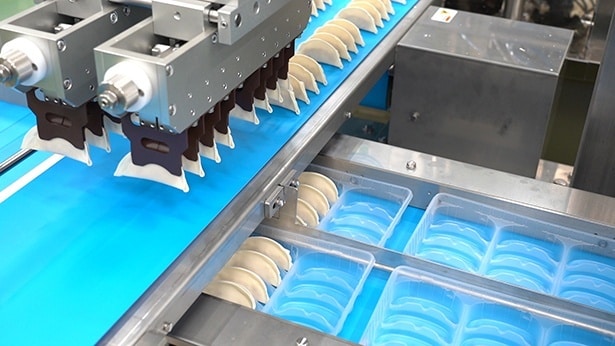 【写真】餃子の製造の様子