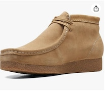 これは新定番かも！伝統のワラビーなのに、軽くて歩きやすいって最高。 【クラークス】のブーツがAmazonでチェックできるよ！