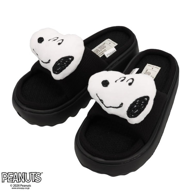 「レディース サンダル(ブラック)」(各1969円)