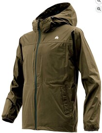 伸びて、守って、動きに寄り添う。全天候対応のストレッチ防水ウェア【ロゴスバイリプナー】のジャケットがAmazonに登場中‼