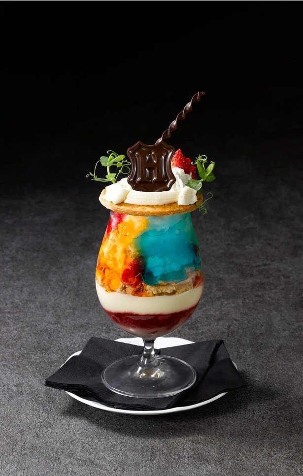 「プレミアムパフェ」(販売場所：バックロットカフェ)