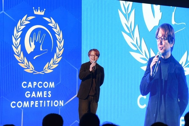 表彰式に登壇した、カプコン 専務執行役員の竹内潤さん