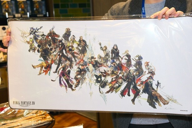 「ファイナルファンタジーXIV: 黄金のレガシー ゲーミングマウスパッド」